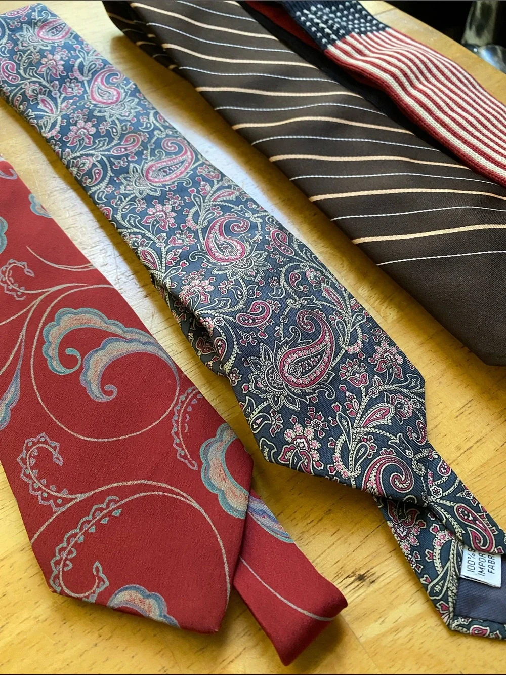 ! 4 ties different brands in good condition